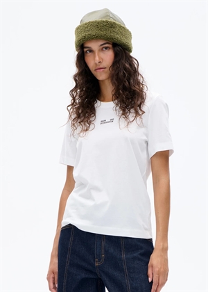 Louise hat Ivy Green Baum Und Pferdgarten 